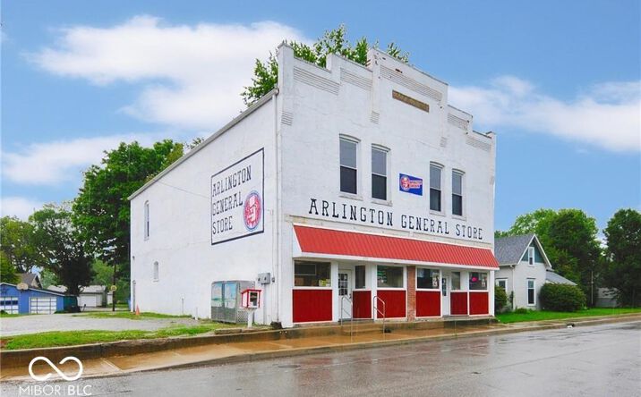 2155 North 700 West, Arlington