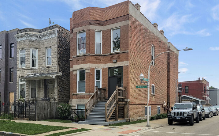 2825 W Walnut Street, Chicago