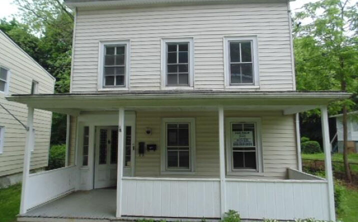 38 Vineyard Avenue, Highland