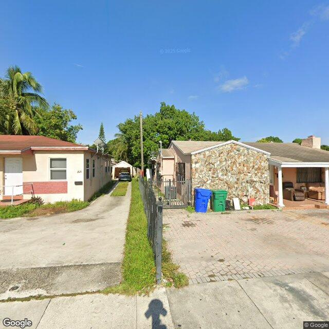 2828 37th Ave, Miami