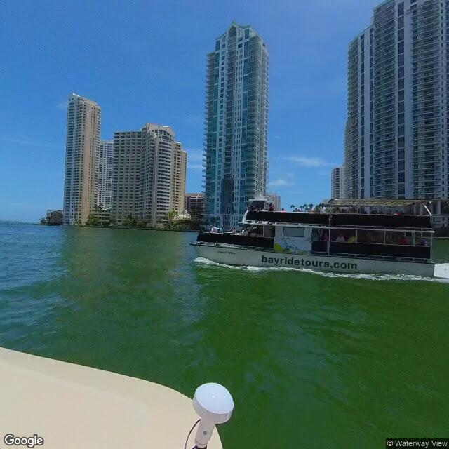 325 Biscayne Blvd, Miami