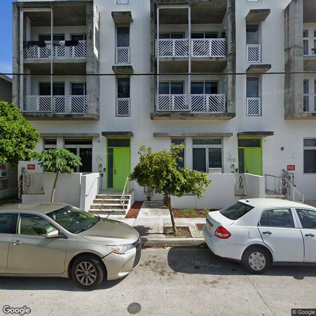 769 1st St, Miami