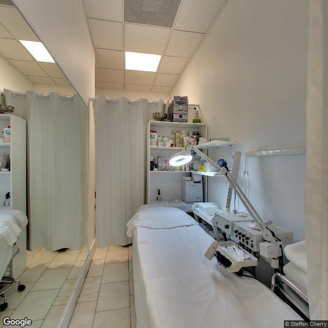 5050 Biscayne Blvd # 100, miami