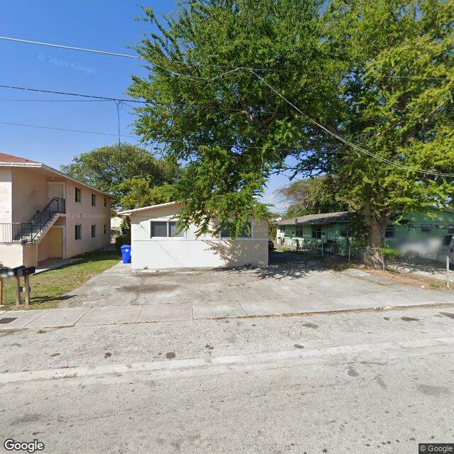 1525 58 Te, Miami