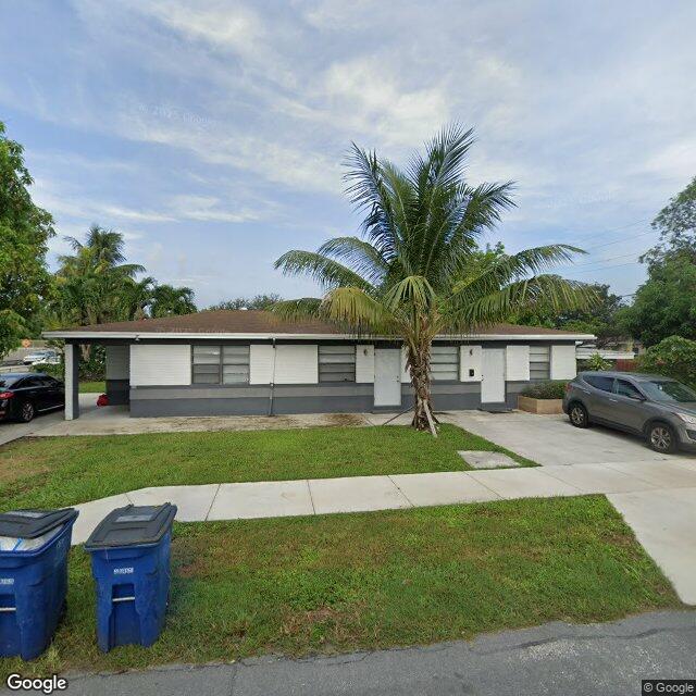 600 SW 11 Street # 2 #1-2, Hallandale Beach