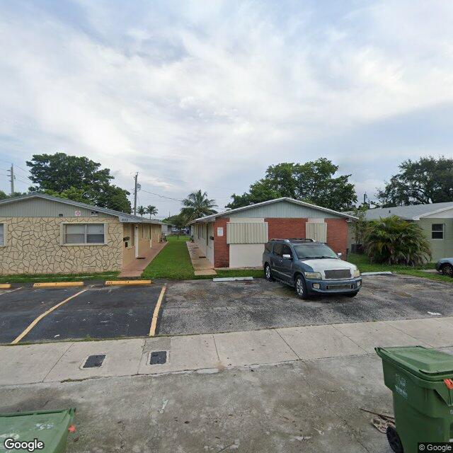 848 SW 10th St, Hallandale Beach