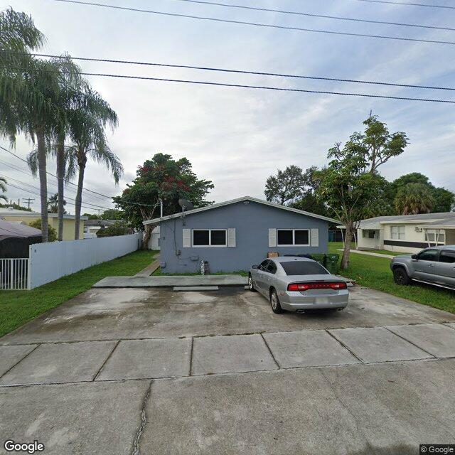 611 SW 9TH ST, Hallandale Beach