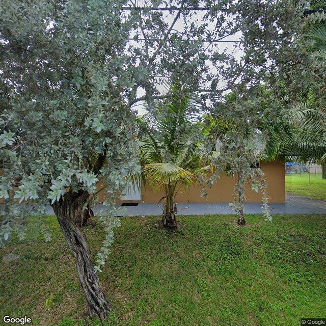 851 SW 9th St, Hallandale Beach