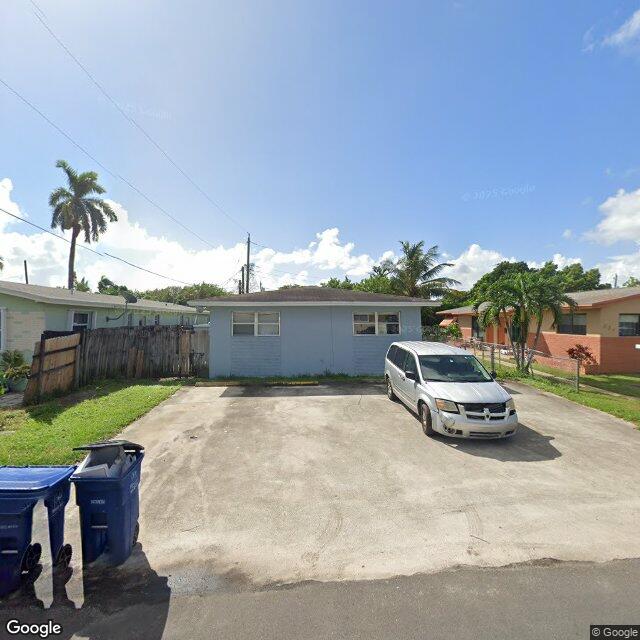 223 SW 9th Street, Hallandale Beach