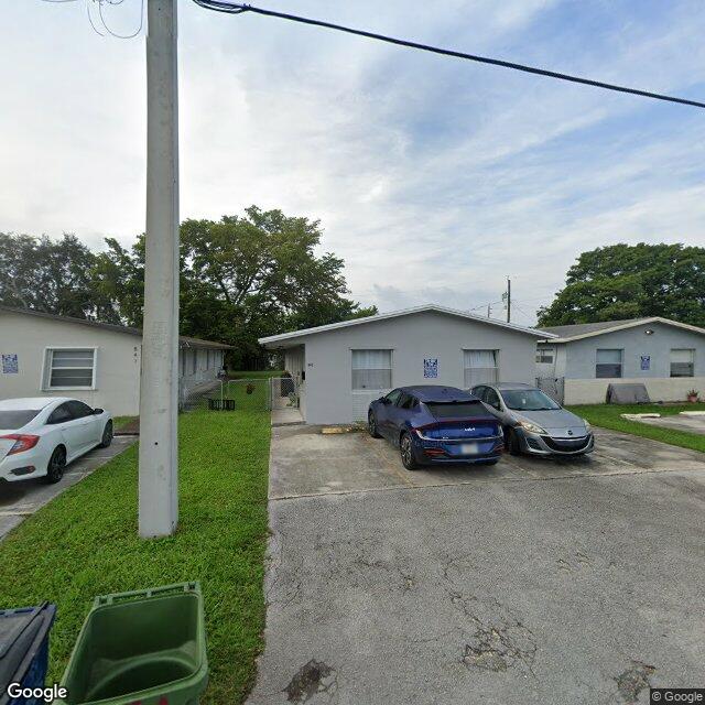 845 SW 9th St, Hallandale Beach