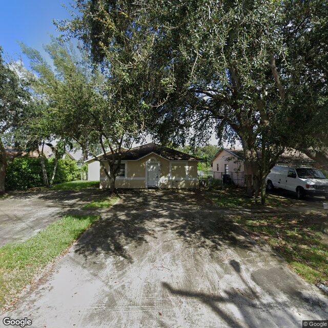 1016 SW 8th St, Hallandale Beach