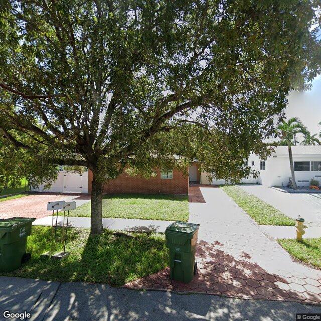 625 SW 3rd St, Hallandale Beach