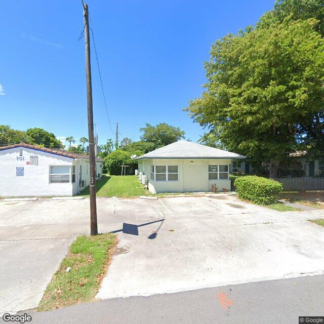 705-713 NE 3rd Street, Hallandale Beach