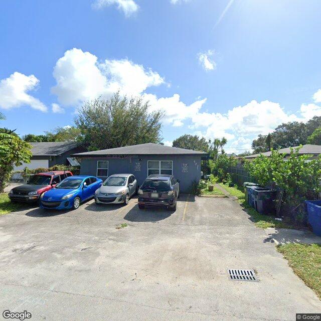 627 NW 4 CT, Hallandale Beach