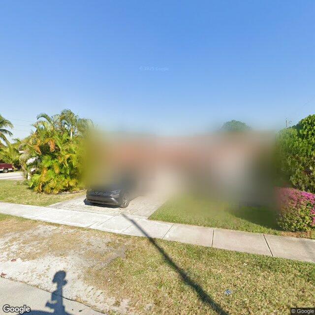 800 NE 7TH ST, Hallandale Beach