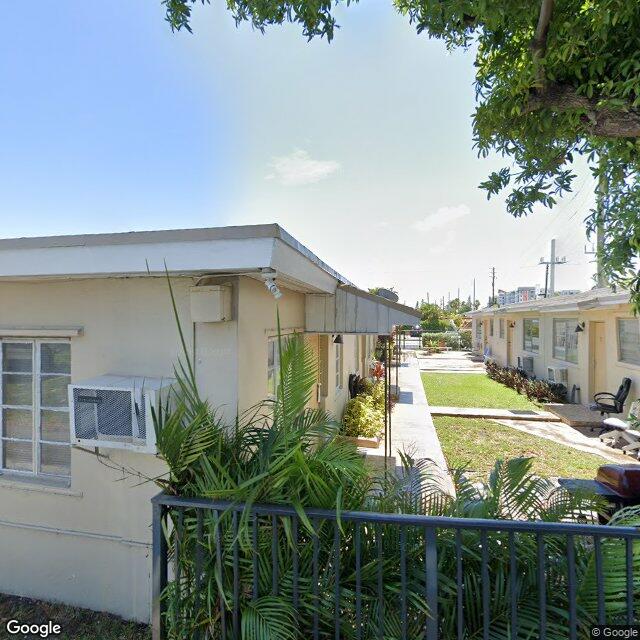 615 NE 7th Street, Hallandale Beach