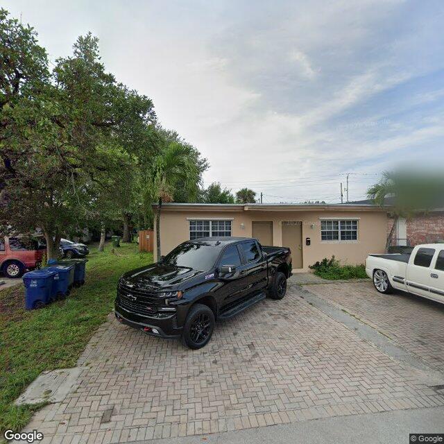 823 NW 9TH ST, Hallandale Beach