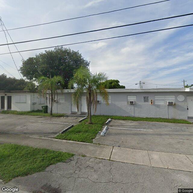1044 Foster Rd, Hallandale Beach