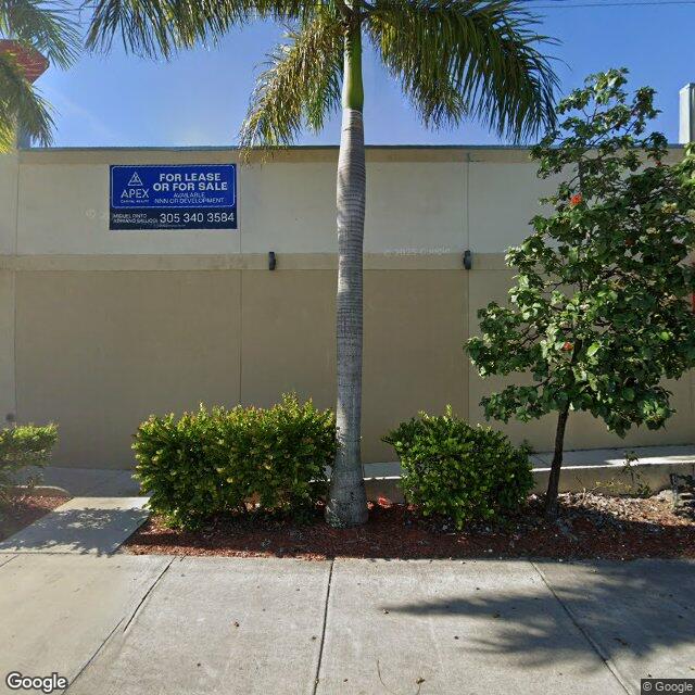 633 Pembroke Rd, Hallandale Beach