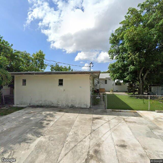 1911 FUNSTON ST, Hollywood