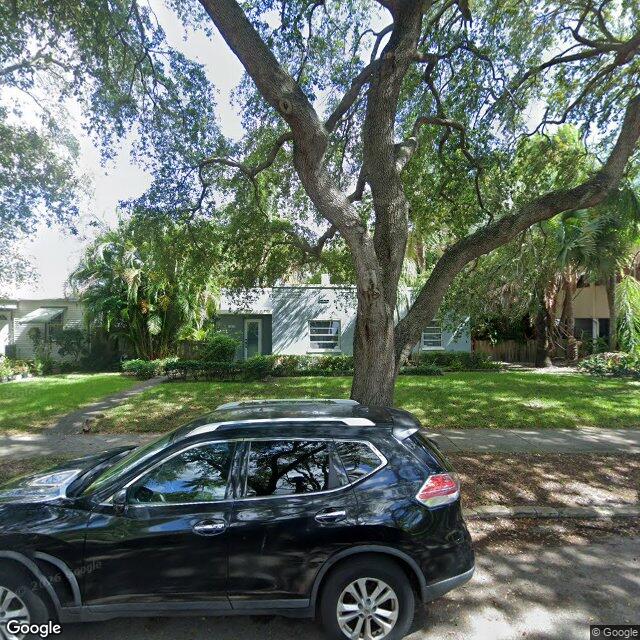 2021 JEFFERSON ST, Hollywood