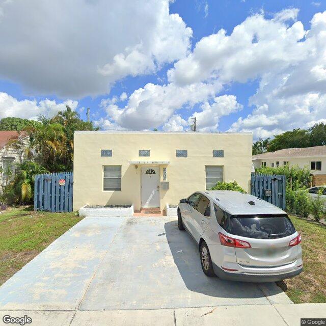 1639 Hayes St, Hollywood