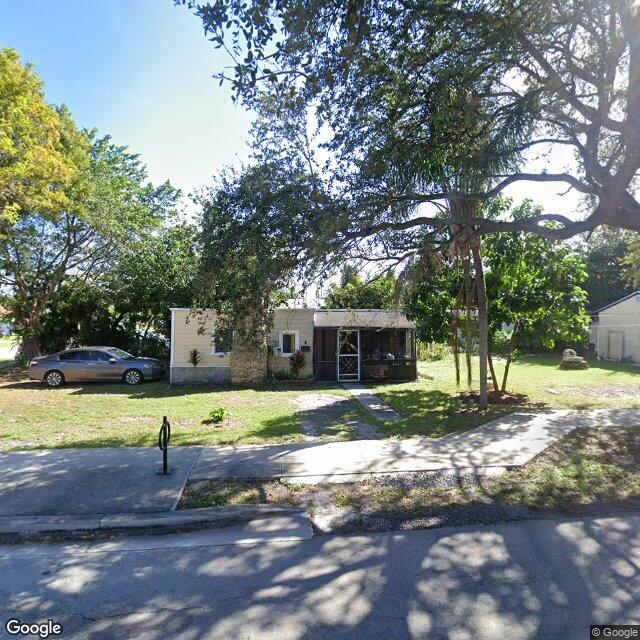 2246 Liberty, Hollywood
