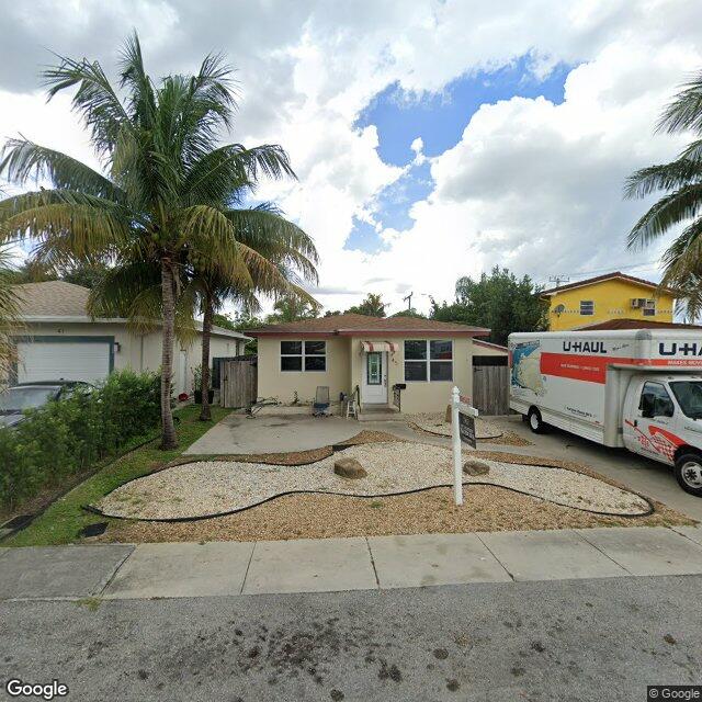 45 SE 14th St, Dania Beach