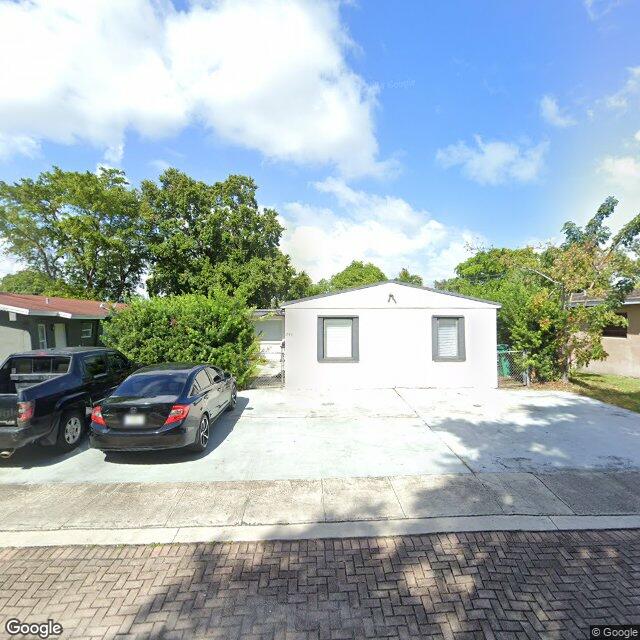 742 SW 4th St, Dania Beach