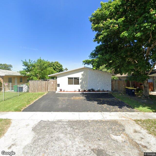 30 NE 1 CT, Dania Beach