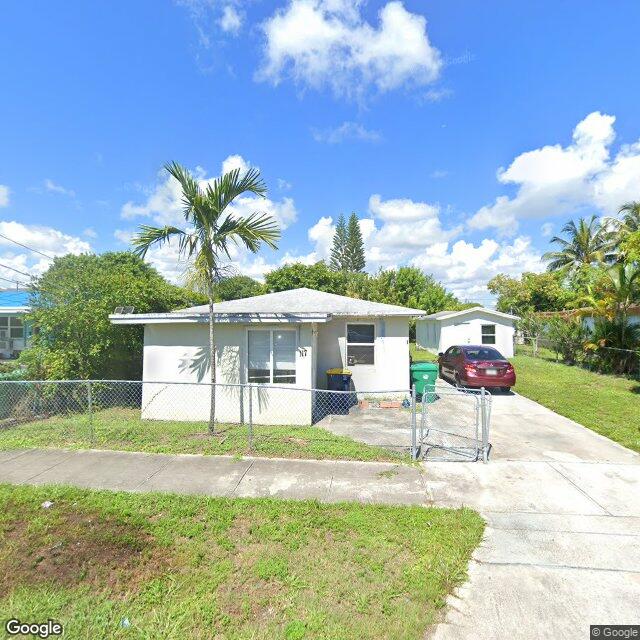 117 NW 13th Ave, Dania Beach