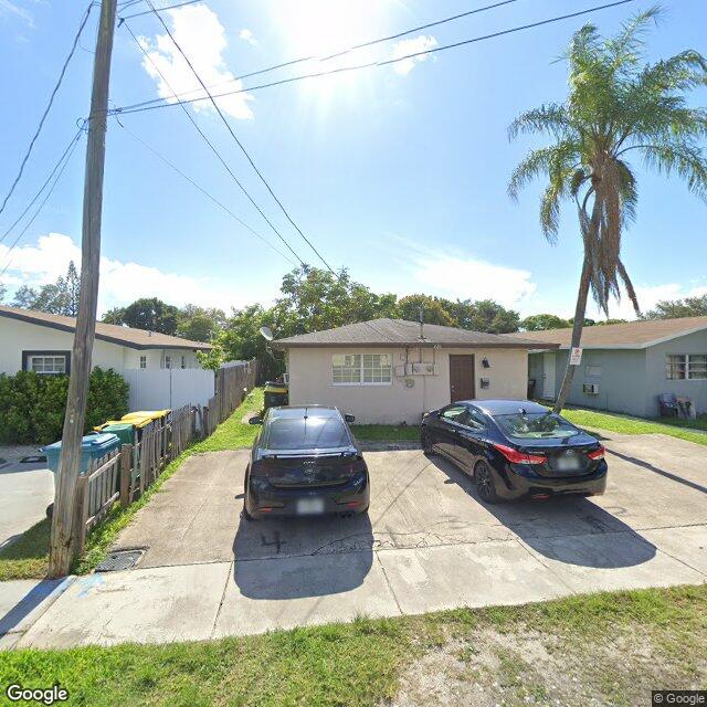 226 NW 9th Ave, Dania Beach
