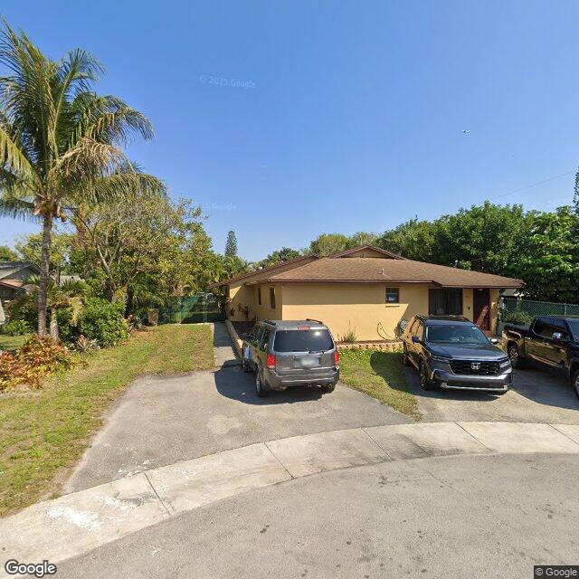 6111 SW 43rd St, Davie
