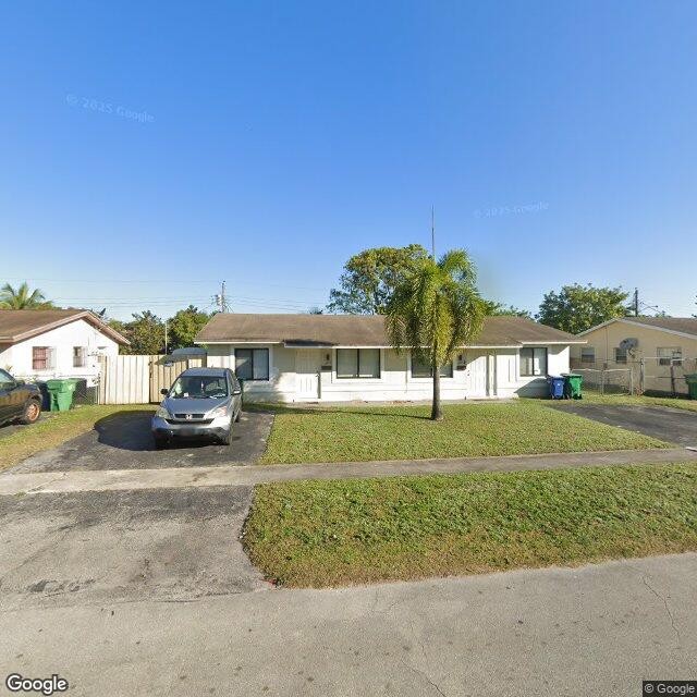 5321-5325 NW 15th Ct, Lauderhill