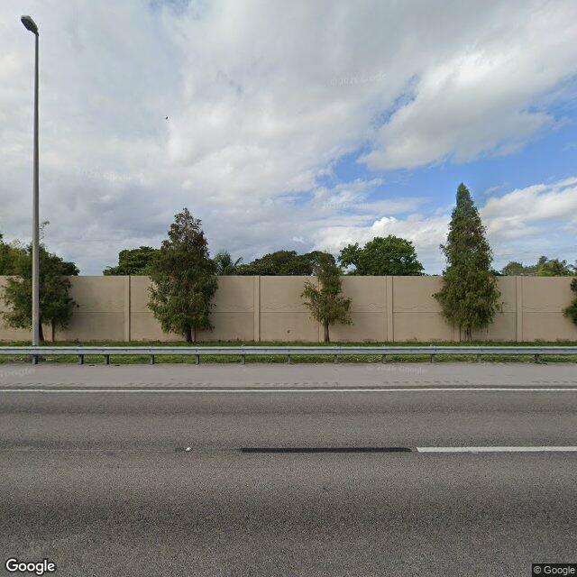 1800 NW 52nd Ave, Lauderhill