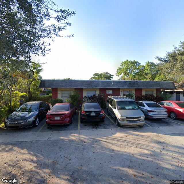 5824 NW 23rd St, Lauderhill