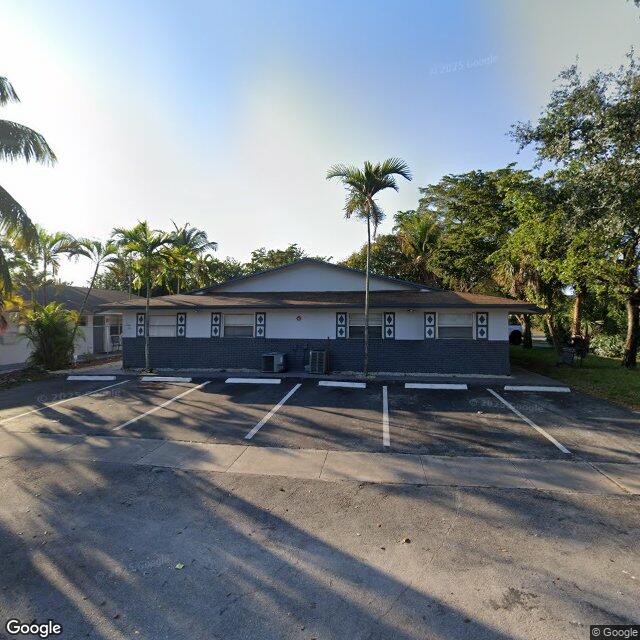 5840 NW 23rd St, Lauderhill