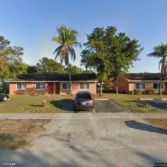 5897 NW 23rd St, Lauderhill