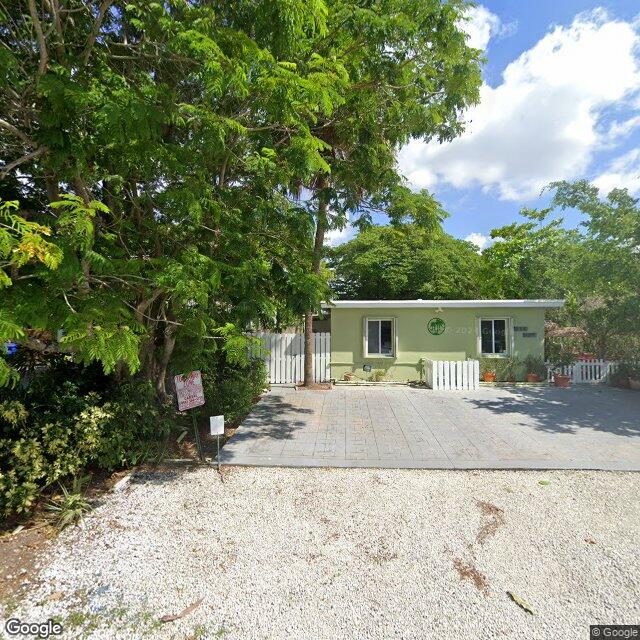 825 NE 22nd Dr, Wilton Manors