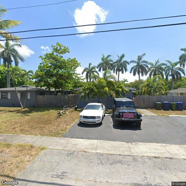 2457-2459 NW 9th Ter, Wilton Manors