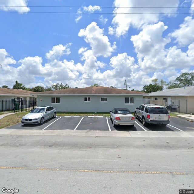 5700 NW 28th St, Lauderhill