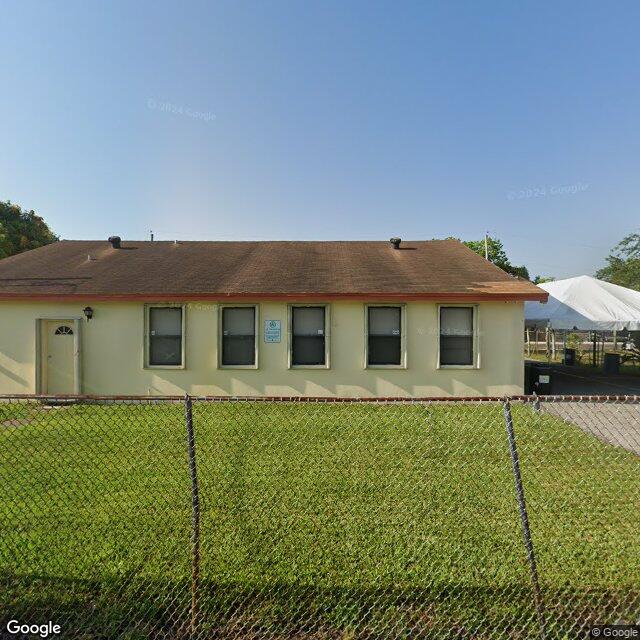 2041 NW 28th Street, Oakland Park