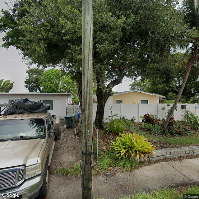 571 NE 32 St, Oakland Park