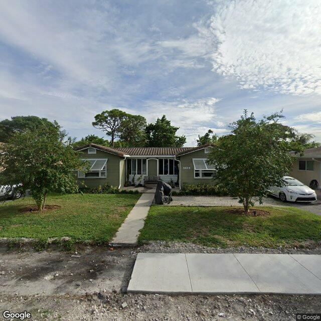 902 NE 34th St, Oakland Park