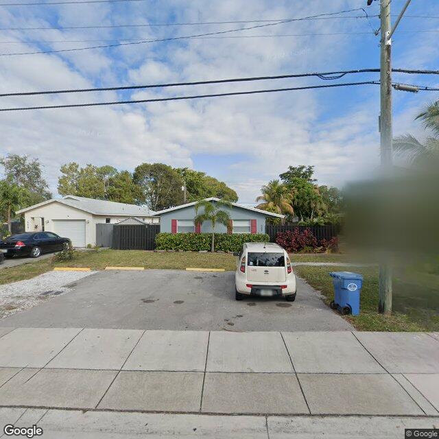 565 NE 34th Ct, Oakland Park