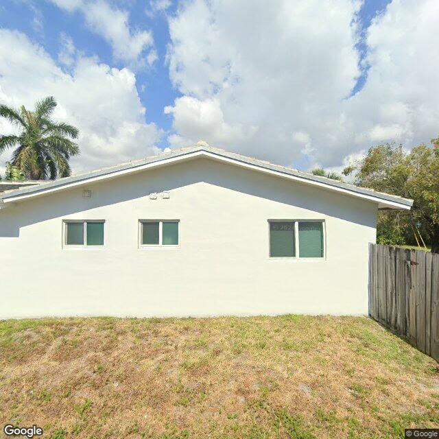 61 NW 35th Ct, Oakland Park