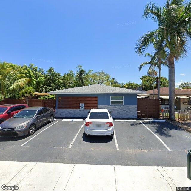 902 NE 38th St, Oakland Park