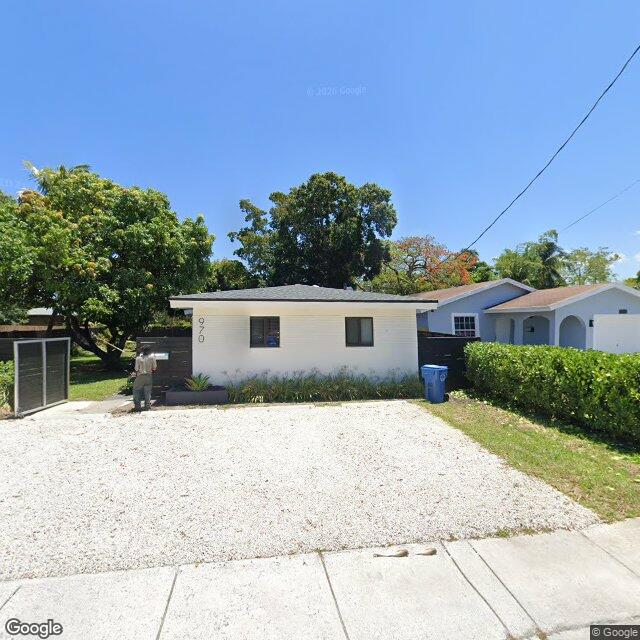 970 NE 38th St, Oakland Park