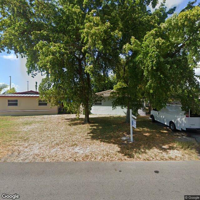 260 NE 41st St, Oakland Park
