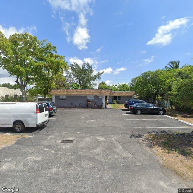 261 NW 42nd St, Oakland Park